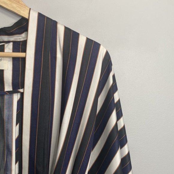❗️SOLD❗️Aritzia Wilfred Navy/White Stripes Long Kimono Style Jacket Size XS - Picture 5 of 10